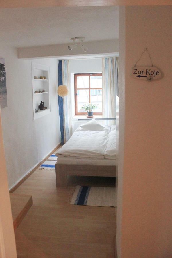 Ferienwohnung Haus zum kleinen Helm Erfurt Exterior foto